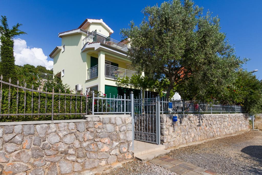Apartments Vukelic Klenovica Exterior foto